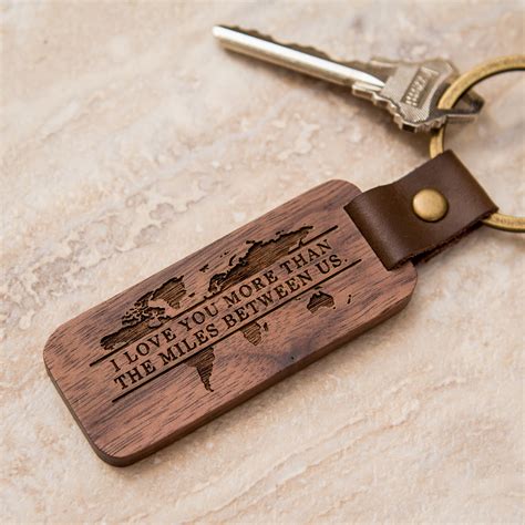 unique men's key chains.